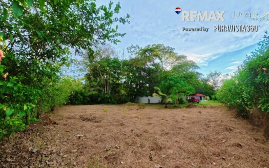 Titled Lot centrally located in La Hierba 250 yards from the beach!
