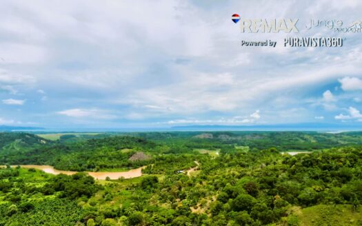 8.8 Hectares Land for Sale Near Pavones Costa Rica with Ocean and River Views