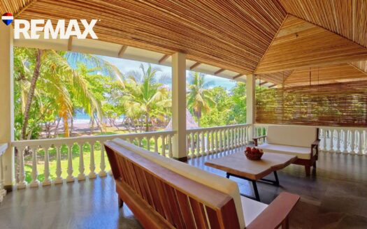 Beachfront Villa in Playa Zancudo, Golfo Dulce, CR