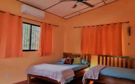 Price Reduced Titled Pavones 1/1 Cottage 250 meters to the beach!