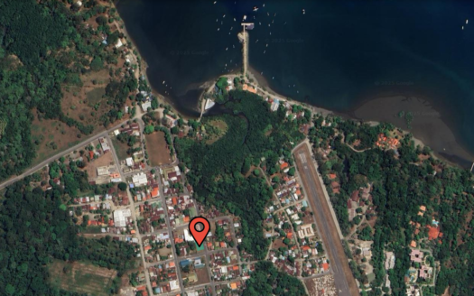 Downtown Puerto Jiménez Lot | Walk to restaurants, grocery, waterfront and airport!