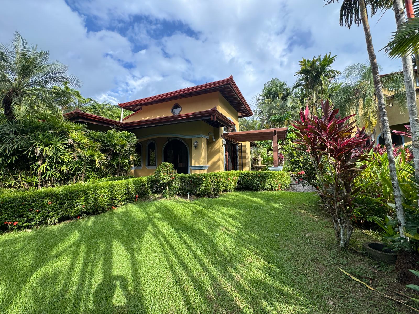 Remax real estate, Costa Rica, Pavones, 2-Bedroom Home for Sale in Secure Gated Community – Walk to Pavones Beach