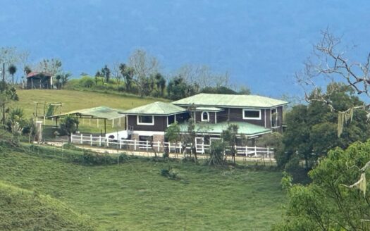 Paradise Above the Clouds: Exclusive 17-Acre Estate in Cañas Gordas, Coto Brus