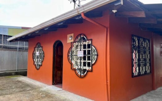 Strategic Investment! Home in Downtown Rio Claro – Prime Location 📍🔑