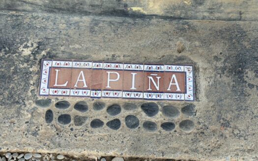 On the Beach! Resturant with two rental units.