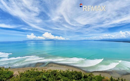 Surf Property for Sale in Puerto Pilón Costa Rica | 3006 m² Lot Walking distance to the surf Beach – Pavones