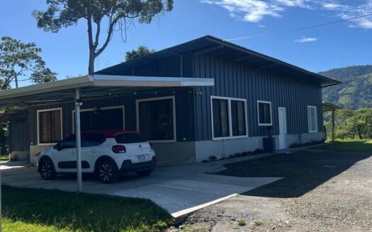 Private Mountain Paradise! 20-Acre Estate with 2 Homes & Pool in Coto Brus 🌳💎