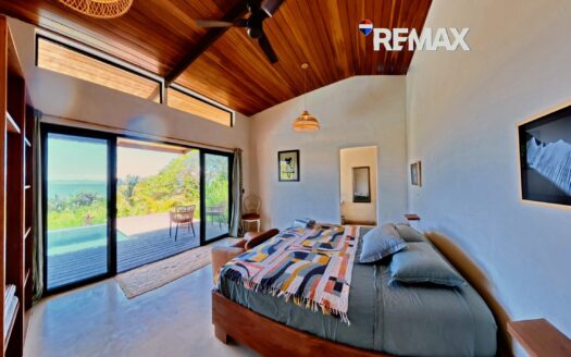Ocean View Estate in Pavones – Infinity Pool, Guest House & Walk to the Beach & consistent surf